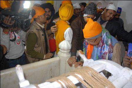 laluprasadrjd's tweet image. &quot;सूरा वही सराहिये जो लड़ै दीन के हेत
पुरजा-पुरजा कटि मरे तहू न छाड़ै खेत&quot;

#350thPrakashParv व गुरुपर्व की लख लख बधाईयाँ।#GuruGobindSingh