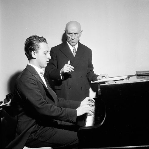 Happy Birthday to Maurizio Pollini! Watch the gallery on our website!  