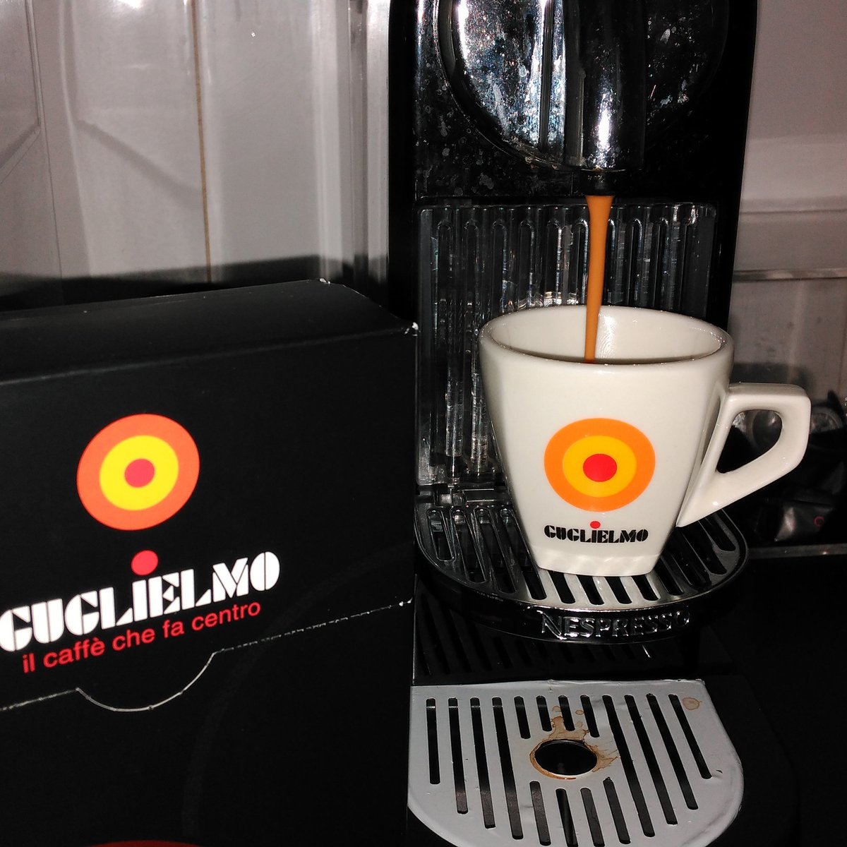 tatoierullo's tweet photo. @danielereds1976  anche a #madrid si beve solo @CaffeGuglielmo #catanzaresita' https://t.co/25VdPtiaRY