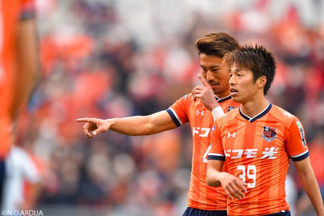 ｊリーグ 日本プロサッカーリーグ على تويتر 1 5 ｊリーグ 移籍情報 川崎ｆ 家長昭博 舞行龍ジェームズ の完全移籍加入を発表 またｇ大阪は 泉澤仁 の完全移籍加入を発表しました 羽生直剛 の10季ぶりの千葉復帰など 本日のニュースはこちらで