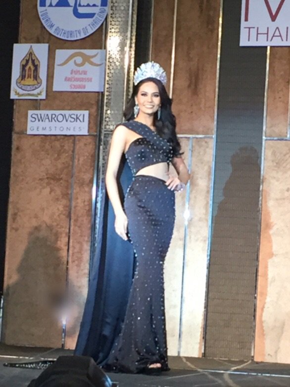 tnnthailand's tweet photo. เผยโฉมชุดประจำชาติ MU 2016 เตรียมเฉิดฉายบนเวทีการประกวดนางงามจักรวาล
#JewelofThailand #MUT2016 #MissUniverse #TNN24 #ช่อง16 https://t.co/5Jkf4nw7fs