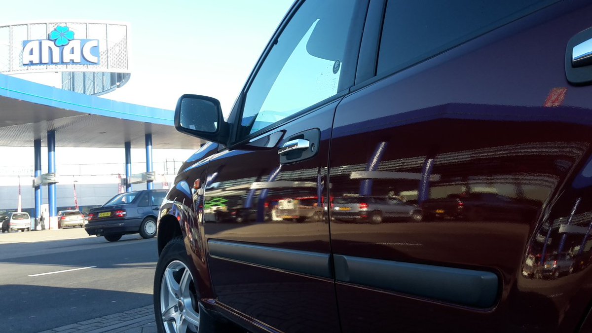 ZONUZON's tweet photo. Altijd weer stralend over de finish @ANACcarwash https://t.co/j5VbzLhBEW