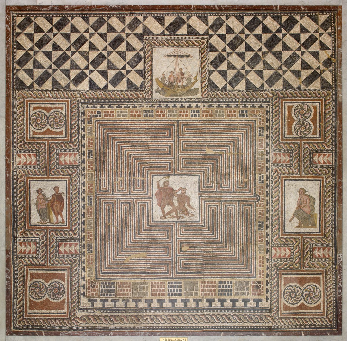 4th cent AD labyrinth mosaic with Theseus & the Minotaur in the centre discovered in a Roman villa near Salzburg Austria RT @EuropesHistory