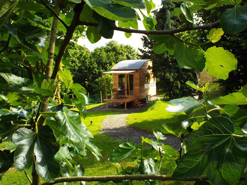 MaTinyHouseFr's tweet photo. La bonne idée Tiny House pour un WE insolite en famille ou en amoureux ! https://t.co/6X02He5dJp https://t.co/ua4hzVbu1R