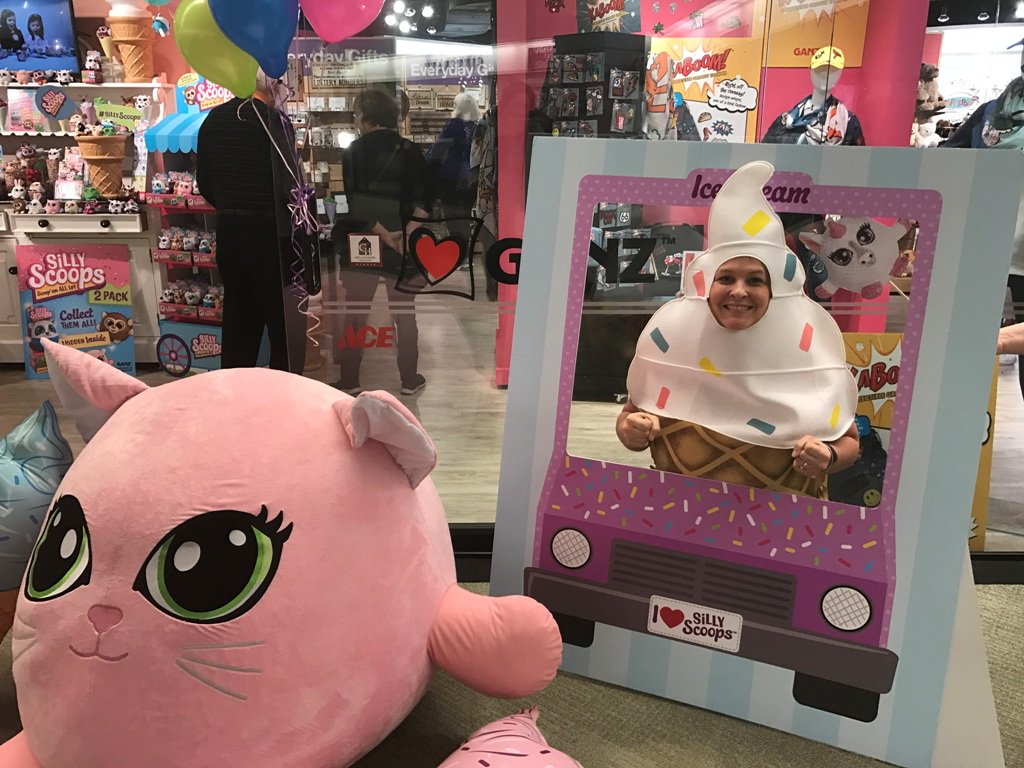 ganzmidwestcbk's tweet photo. Our #atlmkt showroom is #funcentral right now, with the #icecreamparty in full swing! Come join in the fun! B2, showroom #1519 https://t.co/xvGKAzz42j