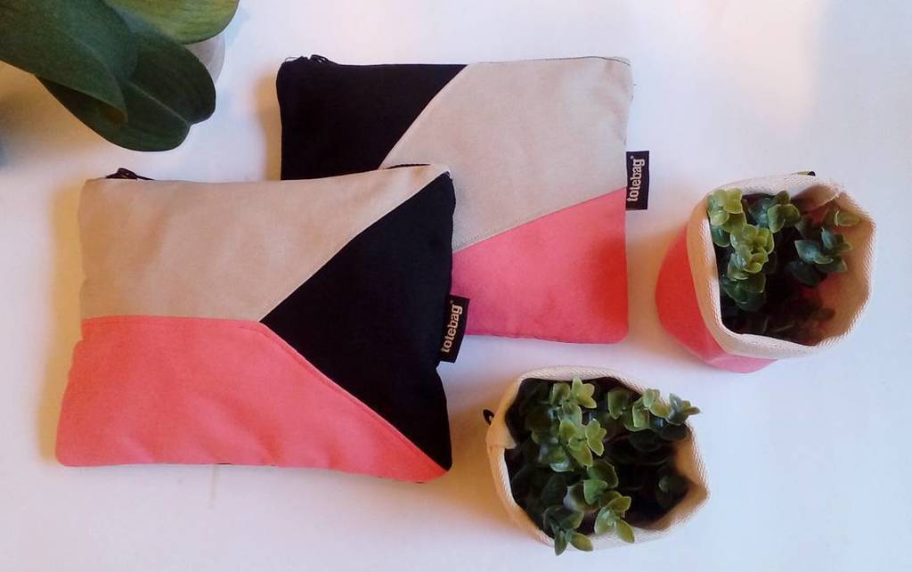 papastudioco's tweet photo. Las nuevas Pocket Flag ya estan disponibles! Veni a #PAPAstudio y conseguí la tuya 💝 #newcollection #alreadyinPAPA https://t.co/d8sVUbh9cI