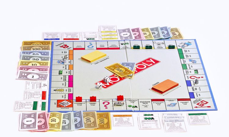 historybuffcom's tweet photo. Can You Guess Which Popular Board Game Ripped Off This Woman's Socialist Propaganda Game? https://t.co/ApMsxQbS2R https://t.co/3oQUvgs9b2