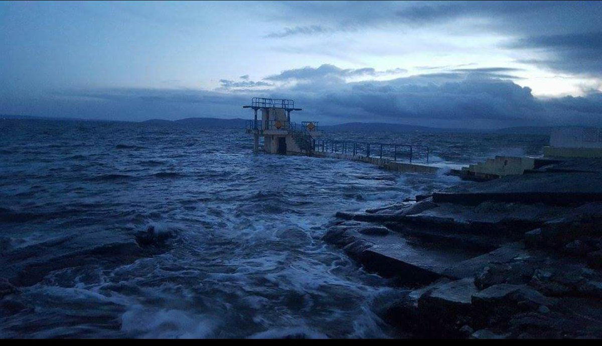 galway_today's tweet photo. A wet n wild one in Salthill. Photo: Orla Buckley. https://t.co/xufGwWD50G