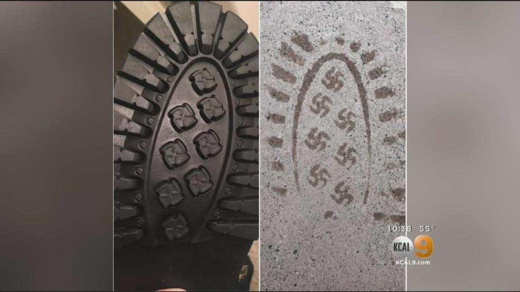 la_informacion's tweet photo. Una empresa de calzado retira un modelo de botas porque la suela deja de huella la esvástica. https://t.co/wdJTyKfIwR https://t.co/dk331P0rDO