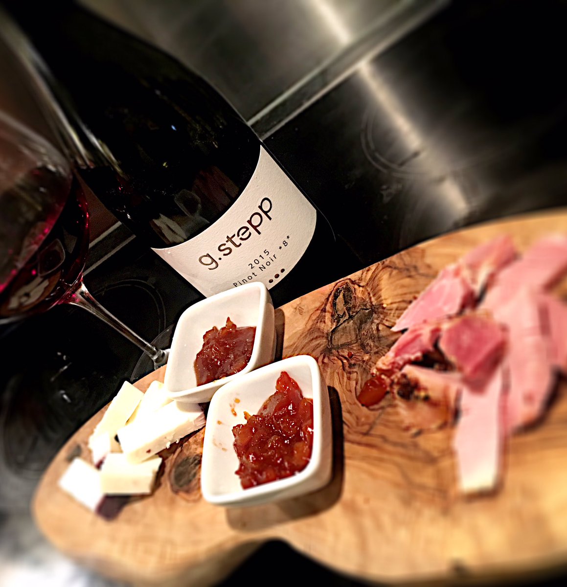 eatatreplete's tweet photo. Perfect pairing @NakedWines' G. Stepp Pfalz Pinot Noir with a maple-marmalade-malt whisky-glazed ham and black bomber cheese, peach chutney https://t.co/2AvYtFjeHF