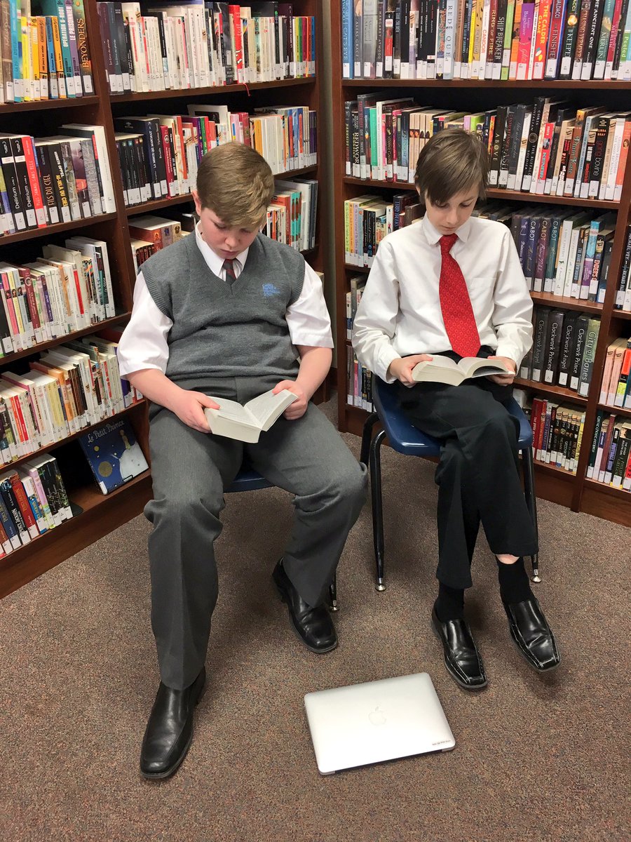 AlexLCarterEDU's tweet photo. Leverage reading w/ technology - read w/ the push of a button!📚+💻=😁 #21stcenturylearning #edtech @jleelibraryme  @mme_cross @jleelibraryme https://t.co/zbZg9o5IpE
