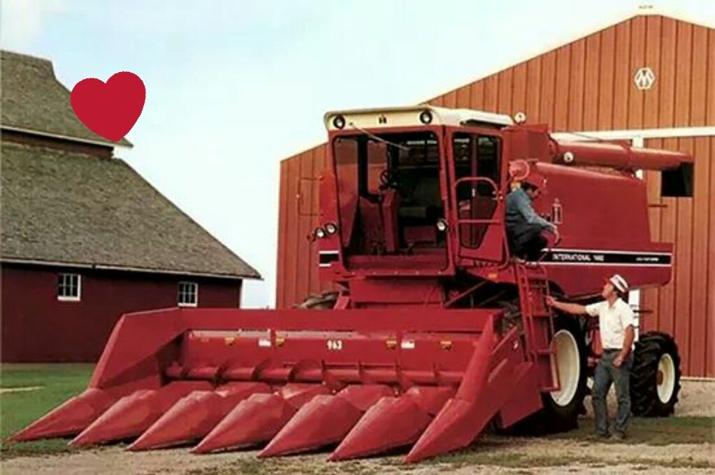 CaseIHArg's tweet photo. #TBT
En 1977 nacía la increíble Axial-Flow de Case IH. Hoy, hacemos historia con la nueva #AxialFlow130. Votá con Me gusta o RT! 😉 https://t.co/KP4U23Za55