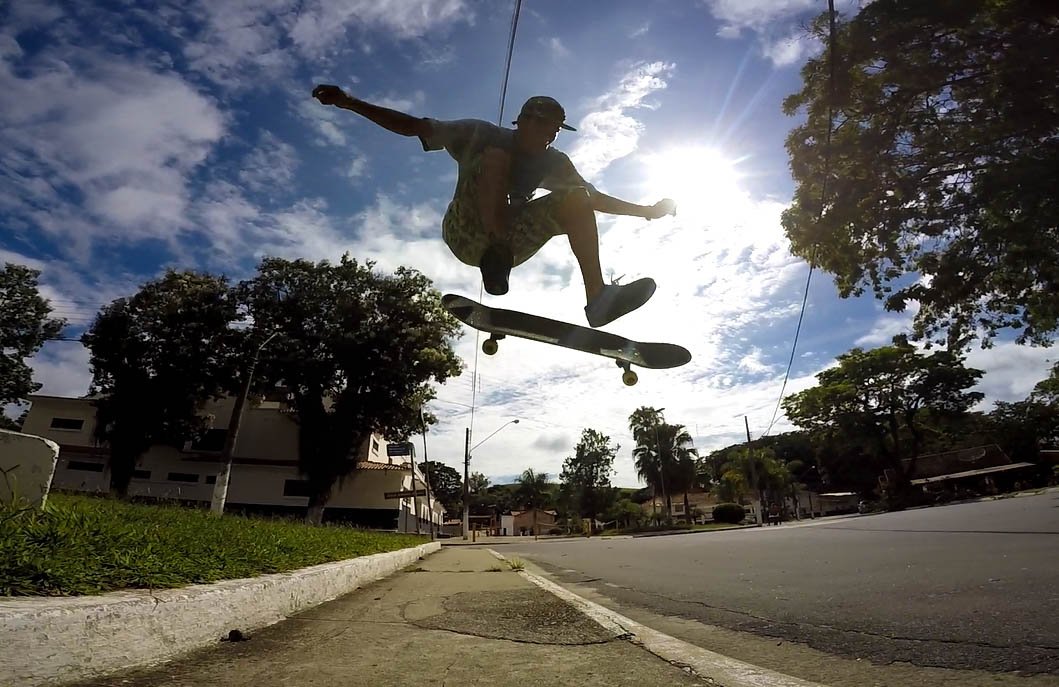 Pluartofficial's tweet photo. Flip direto pra rua de nosso skatista Renan Kaut. #docpluart #pluart https://t.co/49sKWVmcNs
