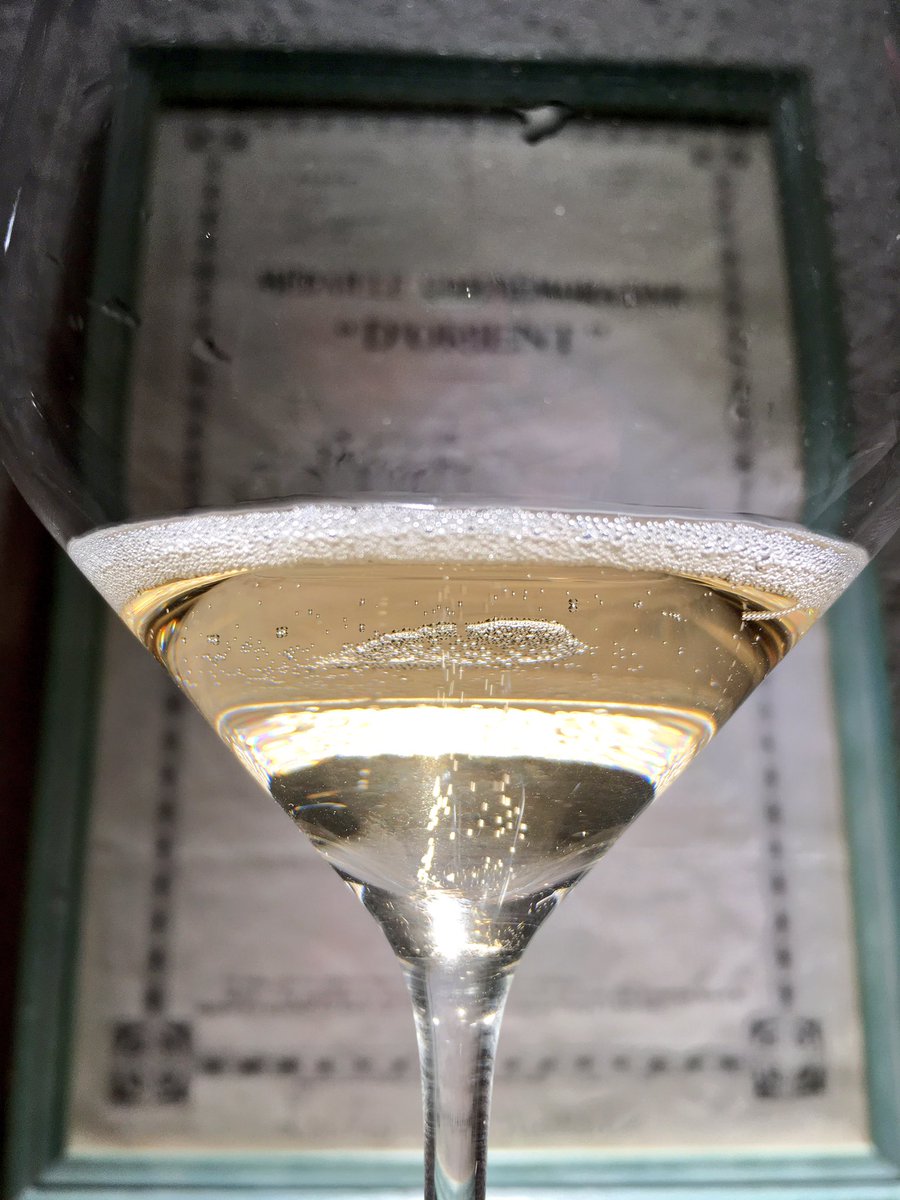 theDIVA_Network's tweet photo. Tasting Champagne at Bérêche & Fils #Champagne #DIVANetwork https://t.co/18WMNGv8Nn