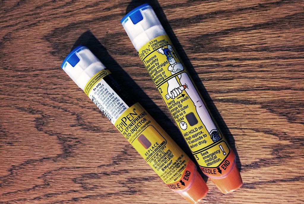 FastCompany's tweet photo. .@CVSHealth is coming out with a much cheaper generic version of EpiPen https://t.co/IlZWn2cs3O https://t.co/vXIjgWZkmu