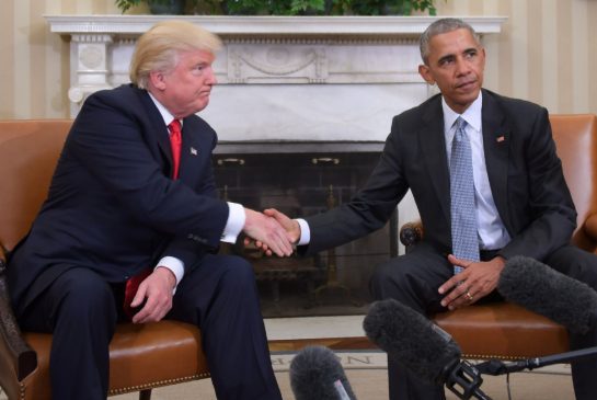 newssaskatchewa's tweet photo. Donald Trump, the germaphobe in chief https://t.co/iA12iJh2iT https://t.co/uiAKJjivzn