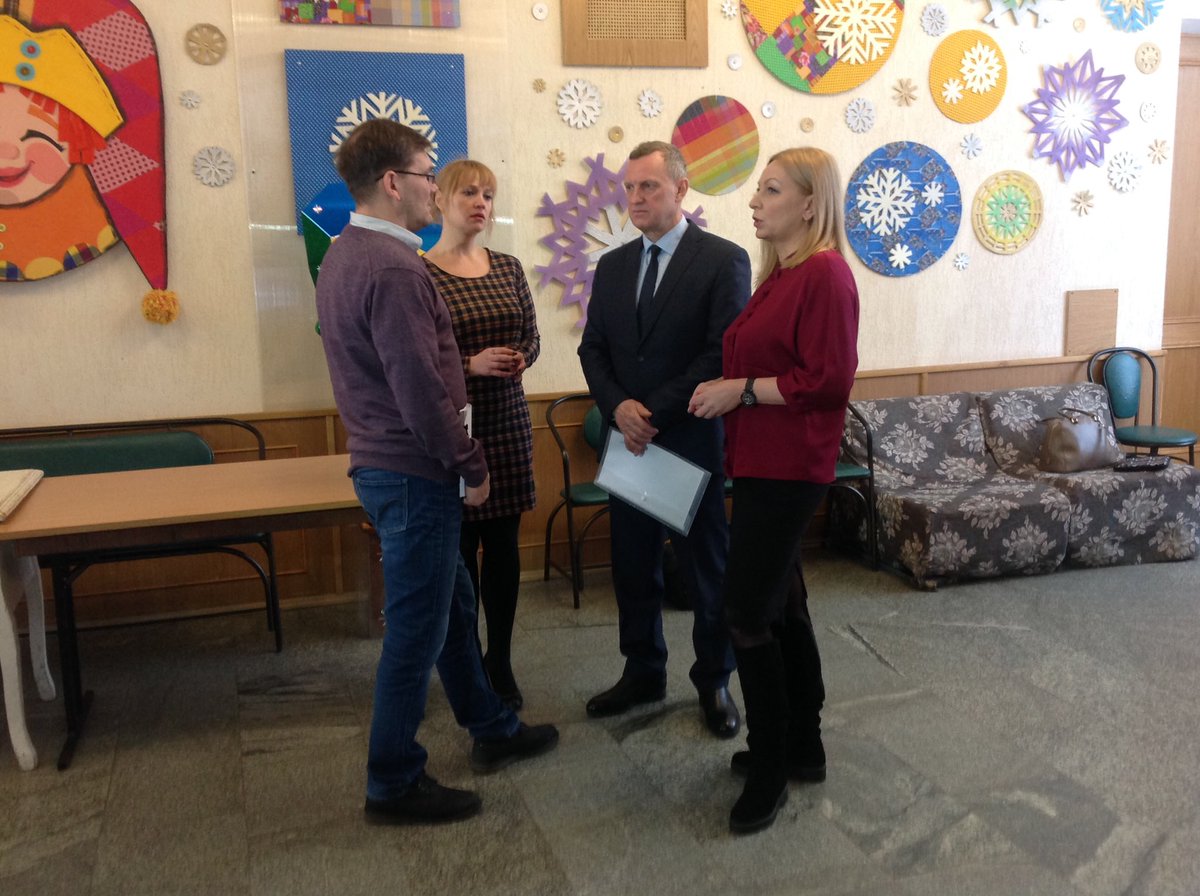 Tatyana_Kurdova's tweet photo. В ТЮЗе Заречного обсудили возможность участия в Партийном проекте по поддержке театров малых городов https://t.co/s2ECDCSK0A