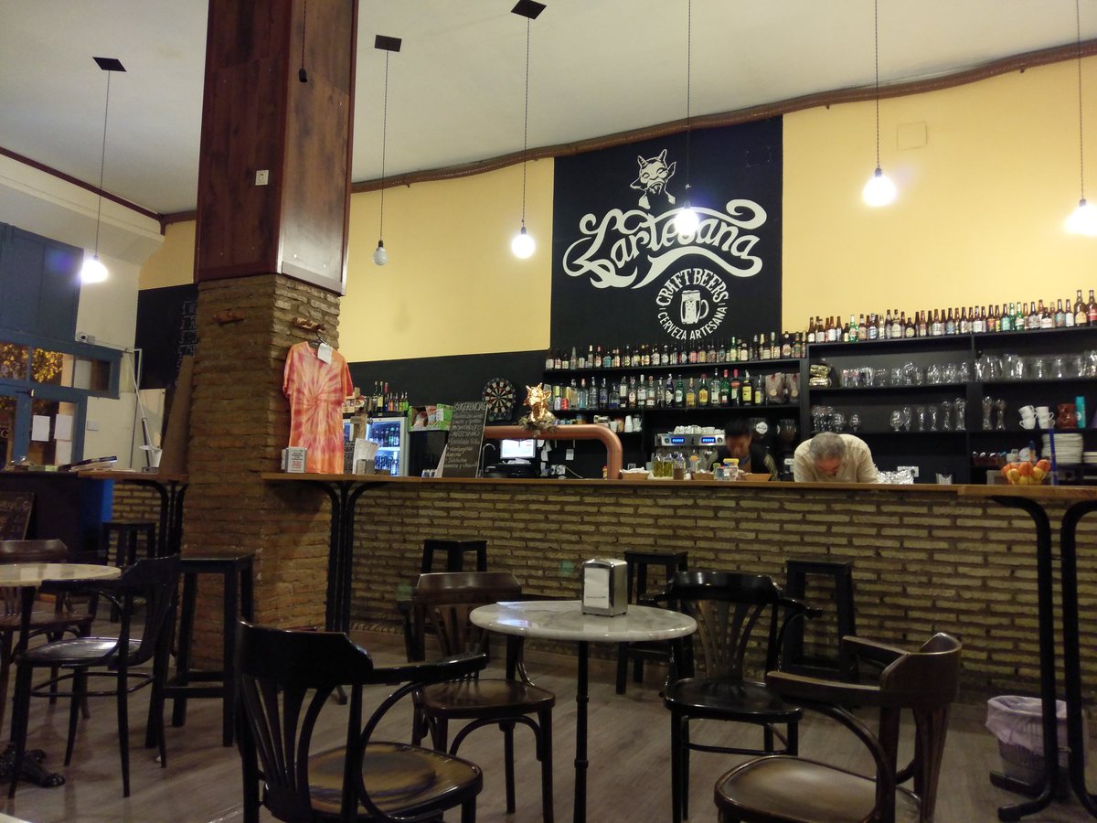 The craft beer experience in Seville. Two (real) pints of very decent ale by <a href="/CervezasDebla/">Cervezas Debla</a> for €5.80 at Lartesana.