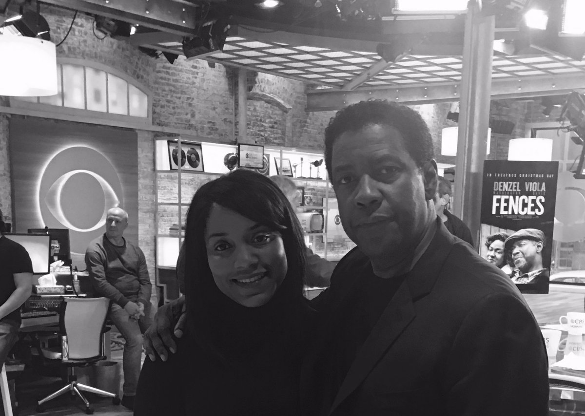 Glamworks's tweet photo. Black and white photo for a Hollywood star @DenzelWashngton 🎥🎬 #film https://t.co/lQfcZl4rE2