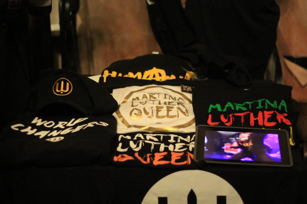 wyho_uk's tweet image. Had a great time #Merching for @MikelAmeen on Sunday. You're doing great work! Glad to be working with you ^_^