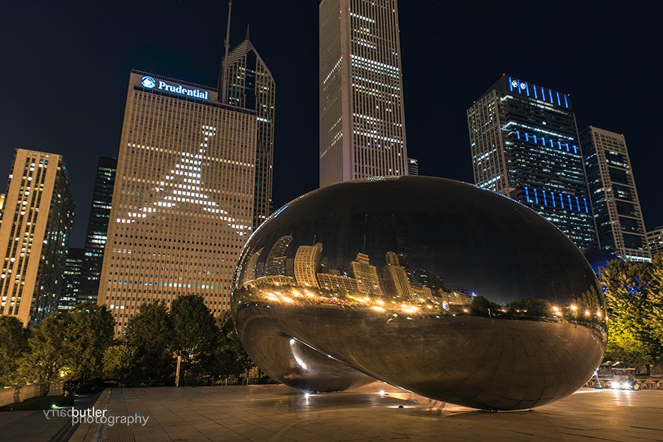 kølig Unravel kompliceret Barry Butler Photography on Twitter: "Throwback Thursday. When Michael  Jordan's "Air Jordan" logo was briefly lighting up Chicago's Prudential  Building. #Chicago #tbt https://t.co/Xst48r0B8a" / Twitter