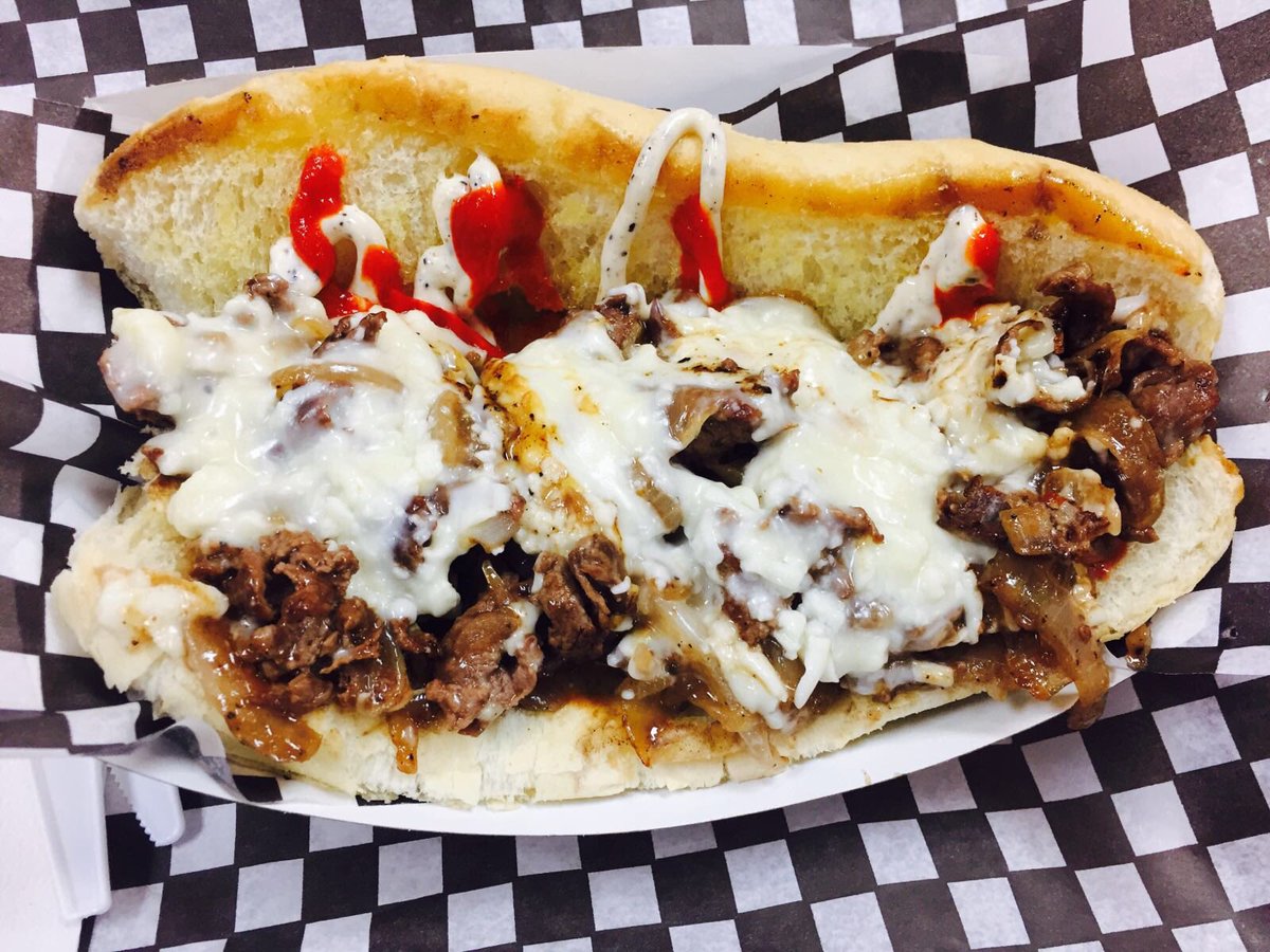 tossdownca's tweet photo. @burgerfactory #mississauga  #halal https://t.co/KgnpINFMxL