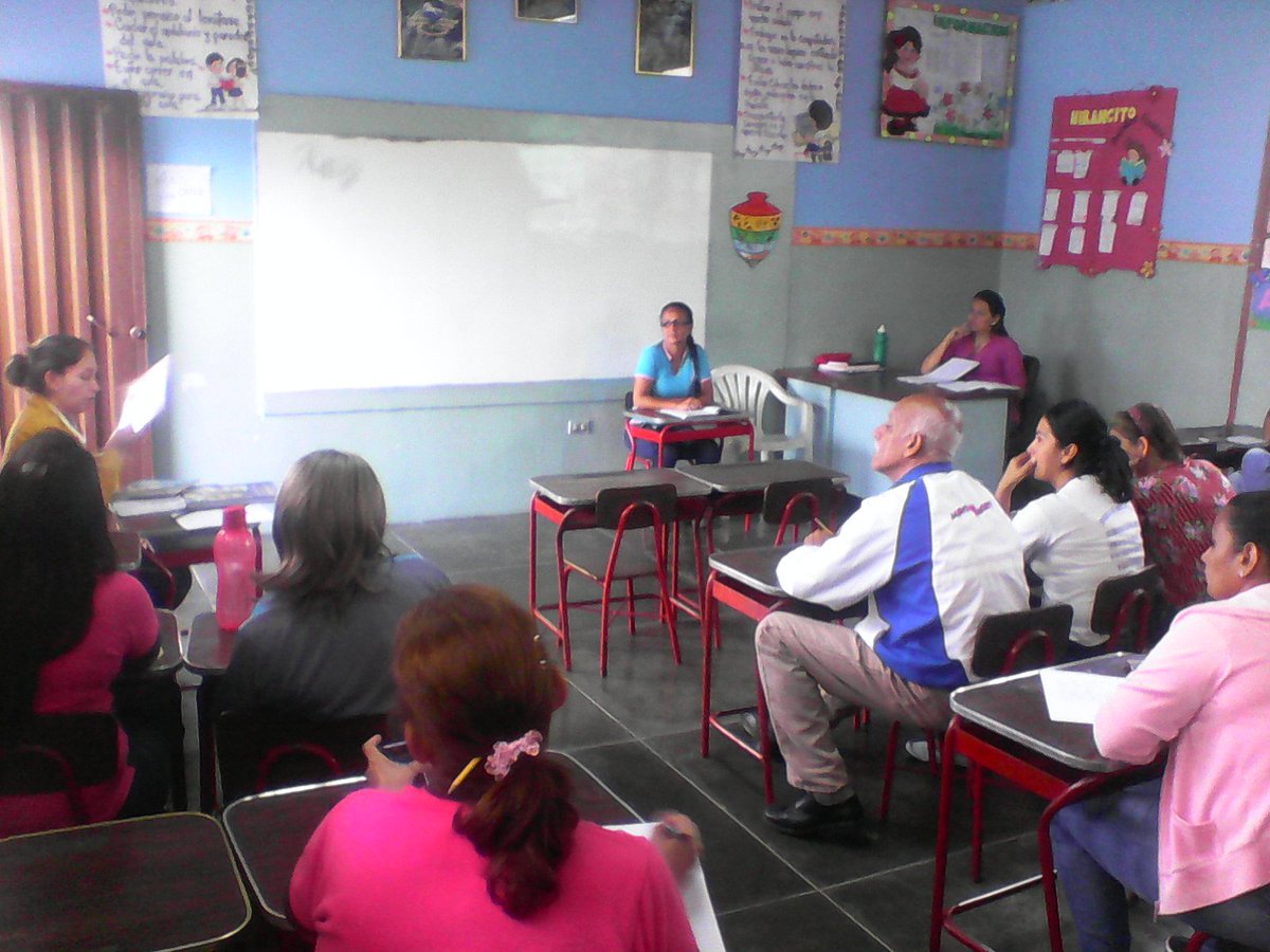 Colectivo de Formacion Docente.Mcpio Cardenas. @fasoro1975 @ClifpC <a href="/circuito6Car/">circuito 6 cardenas</a> <a href="/Crazet2011/">Crazet2011</a> <a href="/CEINRAFAELALVA/">CEIN RAFAEL ALVAREZ</a>