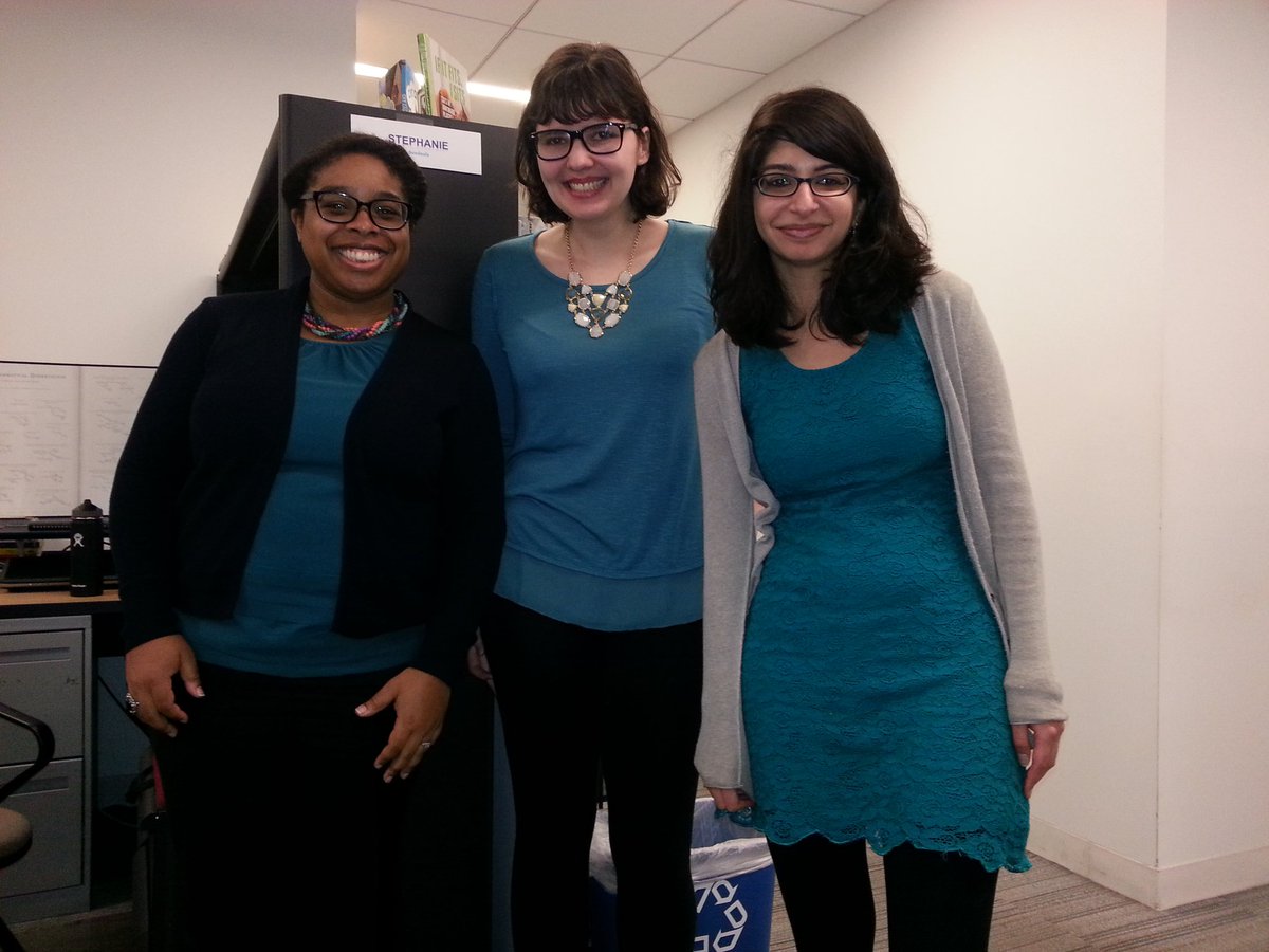 lizefrench's tweet photo. I didn't get the "wear teal" memo today #LJlife @sendaulas @DibblyFresh @amandamastrull https://t.co/J4TKc8BeWS