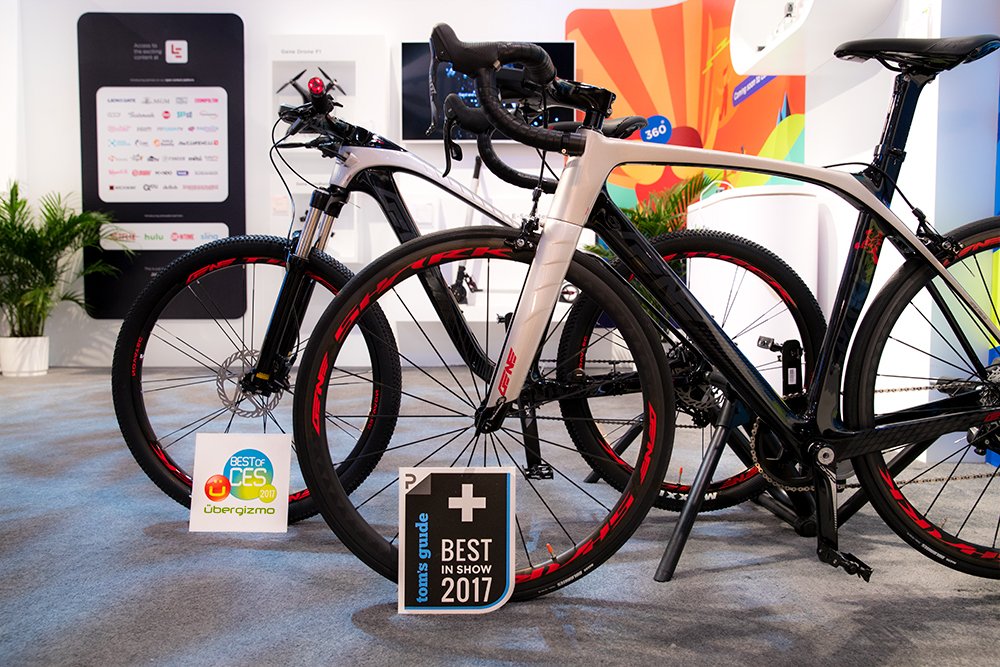 LeEcoUSA's tweet photo. Our new smart bikes RODE away with a few awards @CES, NBD. 
#Humblebrag @tomsguide @ubergizmo #CES2017 #LeNext https://t.co/XgxLmU2F65