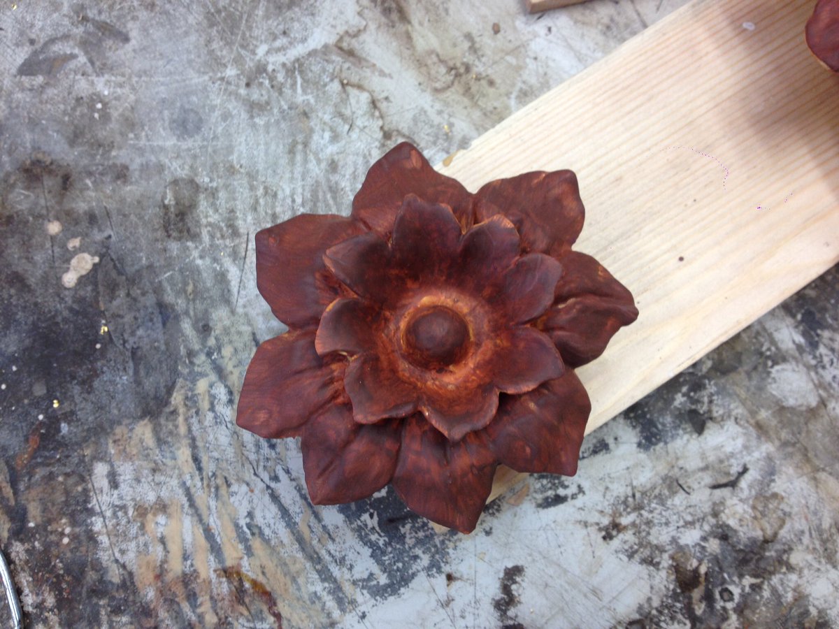 fineframesTony's tweet image. Transformation of a simple piece of Lime Wood into a thing of beauty.