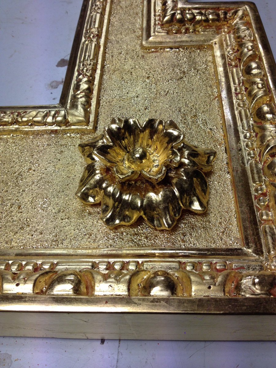 fineframesTony's tweet image. Transformation of a simple piece of Lime Wood into a thing of beauty.