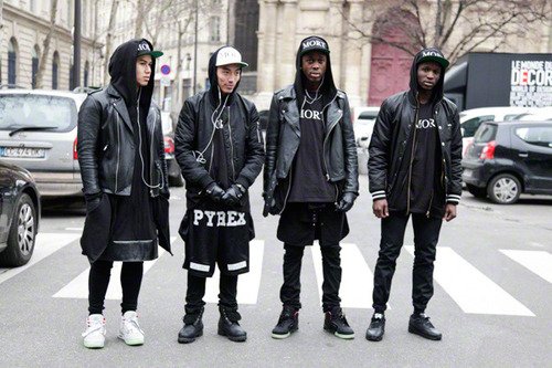 einstassecaffe's tweet photo. mois hypebeastsssss izz da supa knorke! https://t.co/3BUPLOAsg1