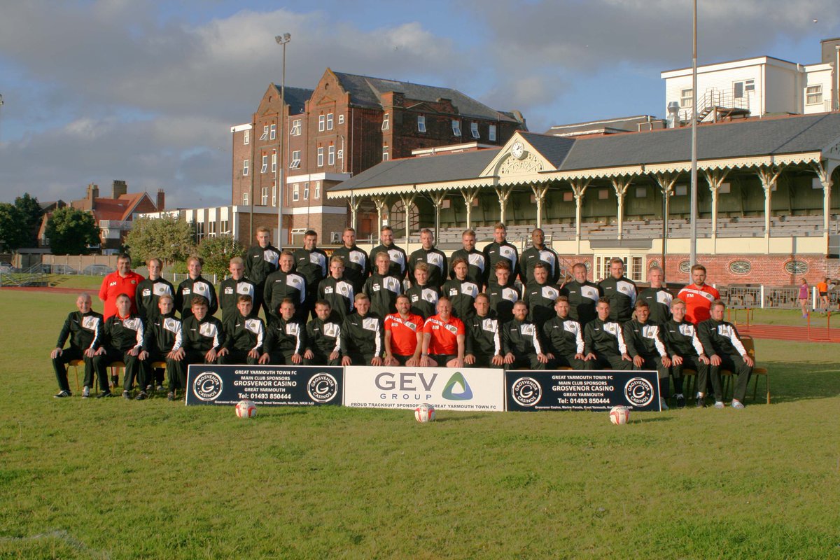 10% discount on Ground Advertising available if confirmed in Jan/Feb for the 2017-18. Great alternative pls DM us for details #sponsorship