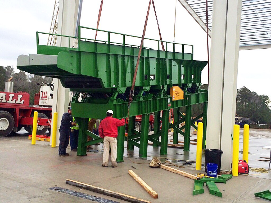 MetalTechSys's tweet image. Pitt County, NC - C&amp;amp;D Recycling System Installation Day One.