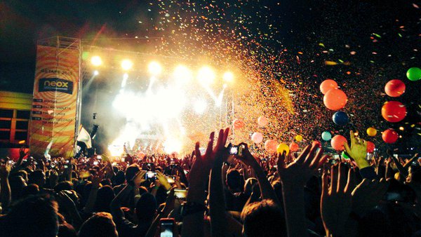 spain_echelon's tweet photo. Recordamos el concierto en España en #NeoxRocks2015 https://t.co/TICgKocU1j