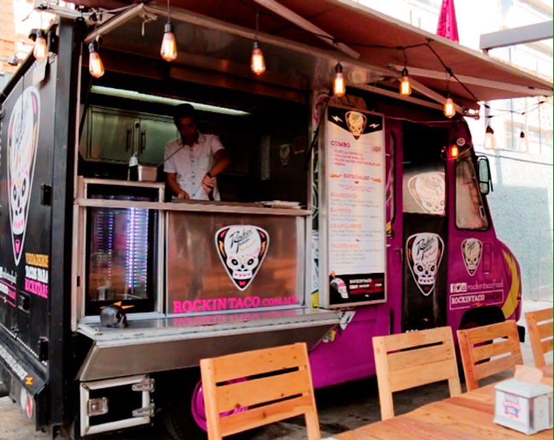 rockintacofood's tweet photo. Hoy salimos en @maspormas Aquí la Nota https://t.co/YJ27MVD8ra #rockintaco #rockintacofood https://t.co/4GFJZCNku5