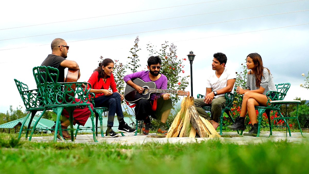 Meraj and Paloma jam with Anantara, the band famous for its music from the hills. Catch them on #IndiaMyWay Sunday at 8pm on <a href="/DiscoveryIN/">Discovery Channel India</a>.