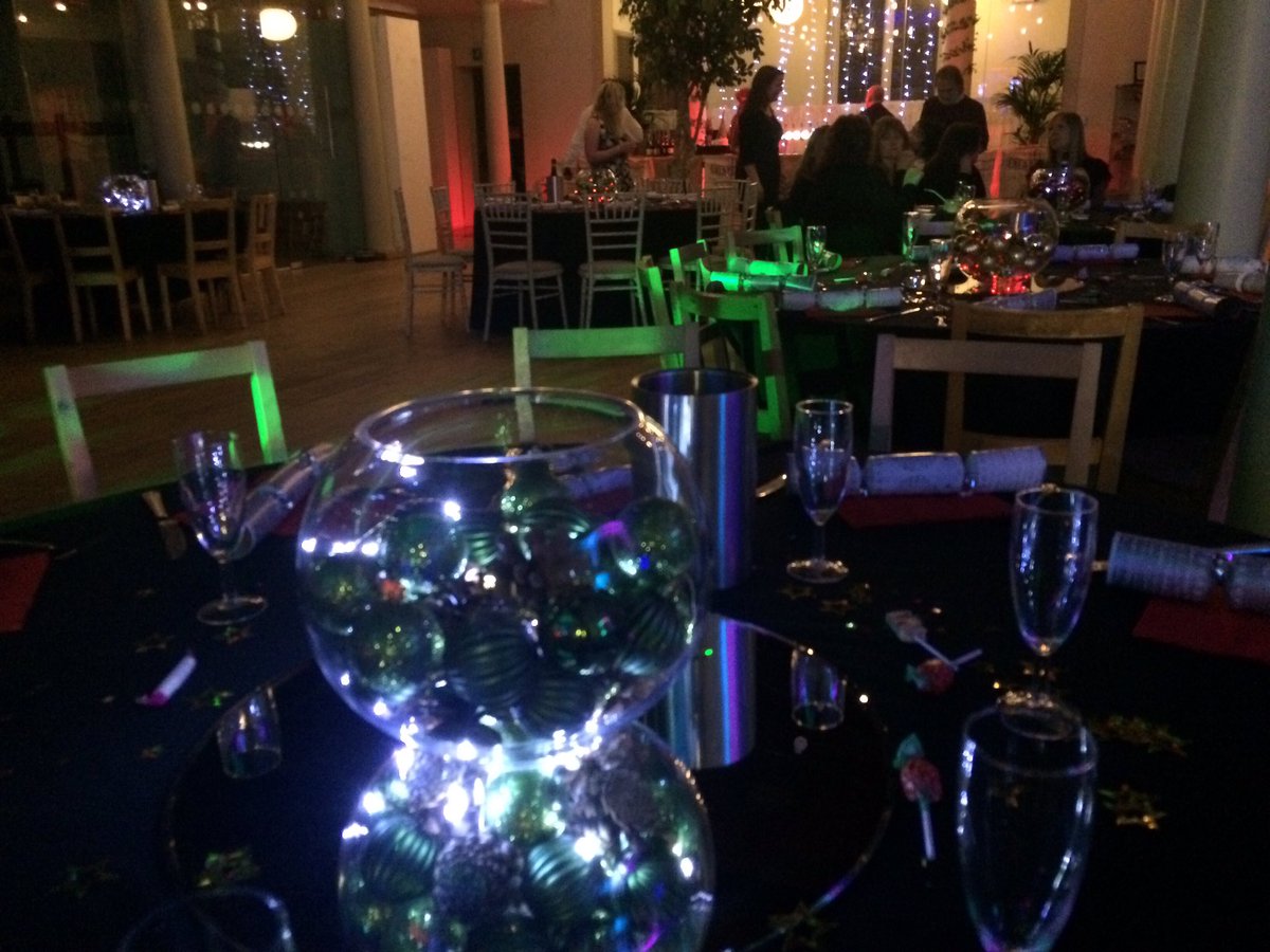 perfectsetting_'s tweet photo. we had the pleasure of Decorating St. Paul's church for their event! 🍾🍷 https://t.co/3OztftlTtH
