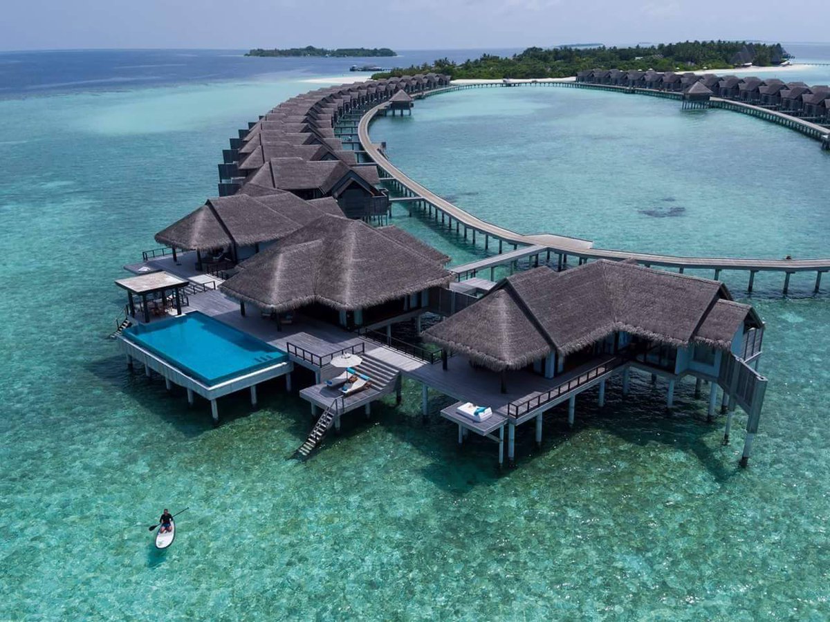 Is it the perfect over water villa for you?
#AnantaraKihavah #Maldives #ThursdayMotivation <a href="/Anantara_Hotels/">Anantara Hotels</a>