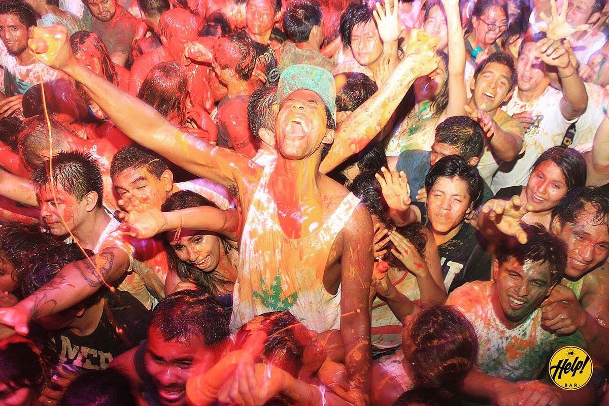 helpbaroficial's tweet photo. Que no lo sabian? El 12 de Enero hay #Carnaval 🙈👀 https://t.co/GFh0ArFDAl
