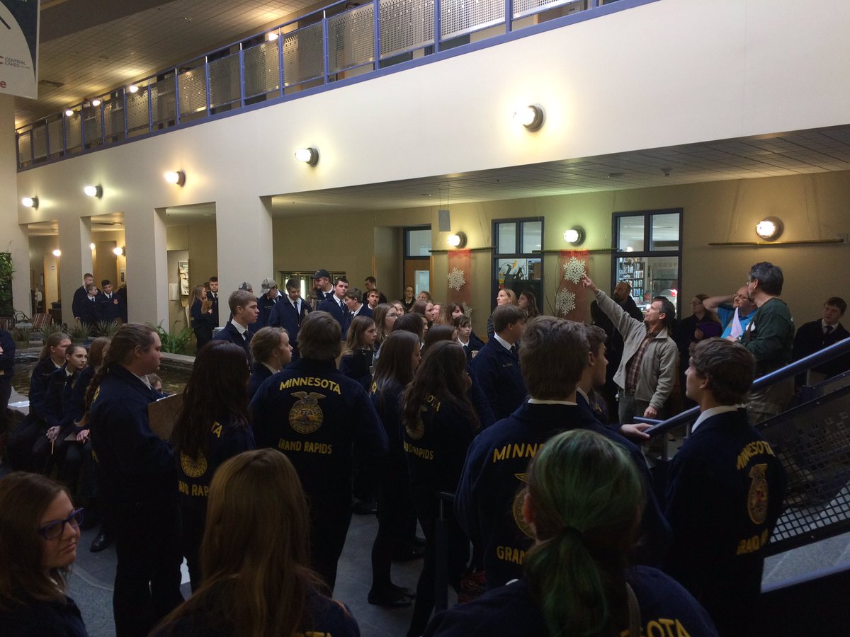 regioniiffa's tweet photo. Currently at Winter CDE's! Good luck to all! #who'sgoingtostate?! https://t.co/emCQPZacUh