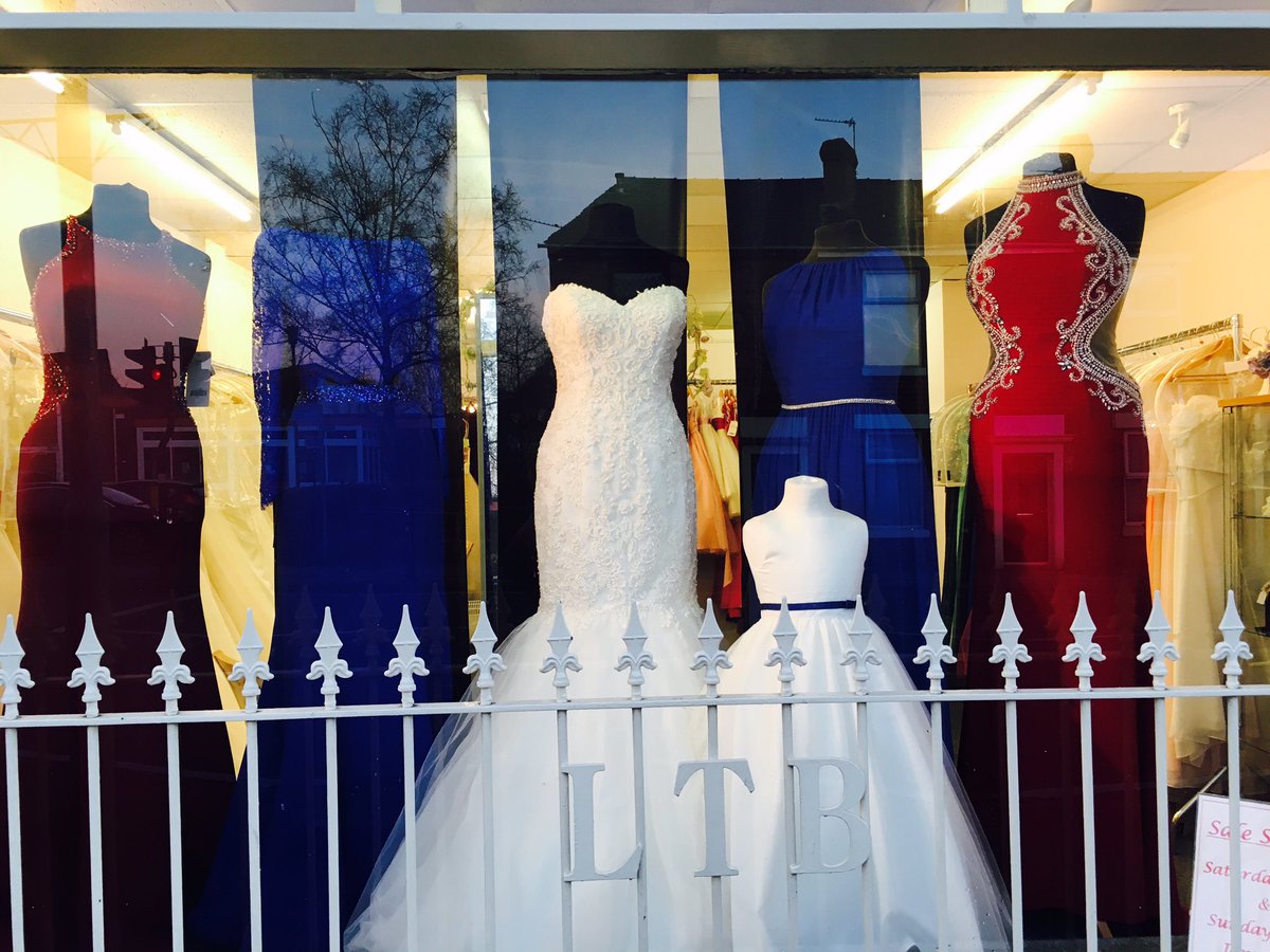 Enchantbrides's tweet photo. Couldn't help putting these two red show stopper prom gowns in the window.  #prom2017 #showstopper #preston #lancashire https://t.co/1g61a1k0wC