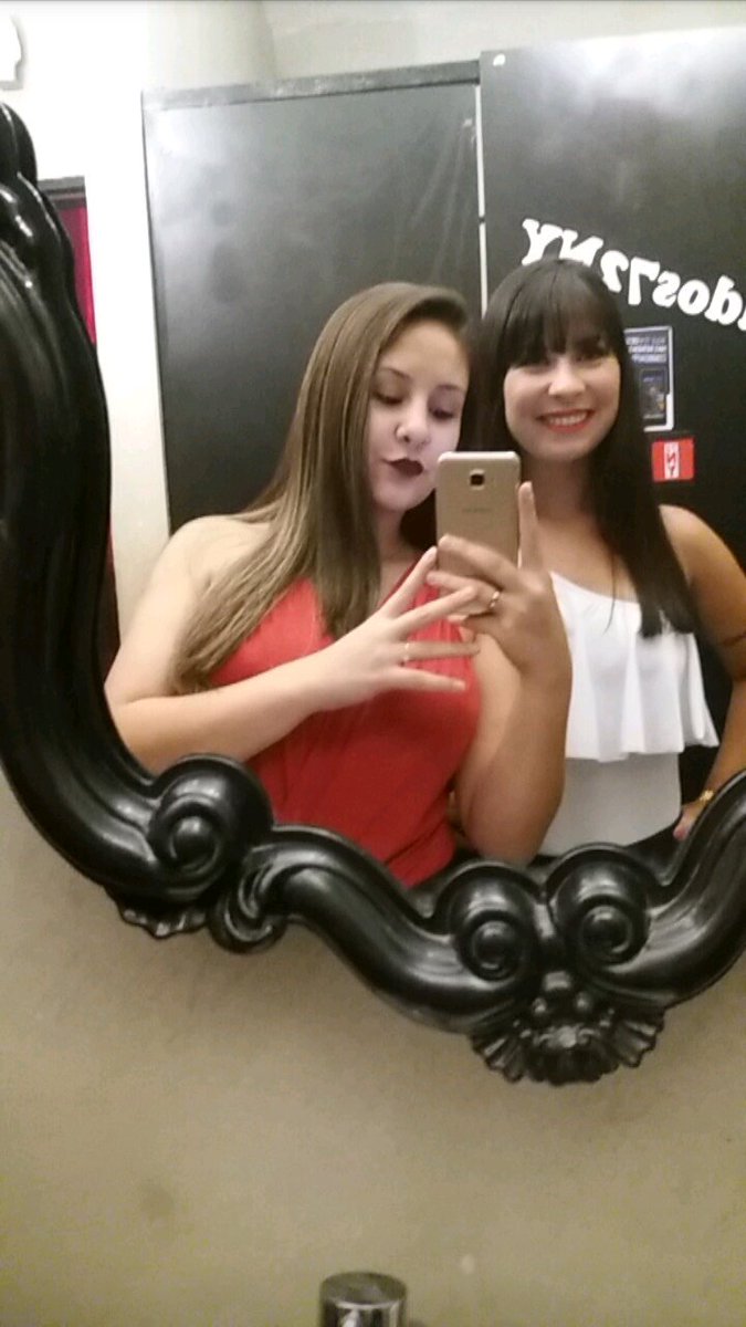 Thivieiira_'s tweet photo. Sobre ontem 🍻🎉 #NY72 https://t.co/nixXrNlmu2