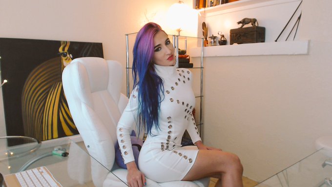 New designer dress, your wife/gf couldn't look this hot even if she lost 50 pounds and tried https://t<a href="/tag/footfetish"class="tags"><span>#footfetish</span></a><a href="/tag/goddess"class="tags"><span>#goddess</span></a><a href="/tag/rewire"class="tags"><span>#rewire</span></a><a href="/tag/obsessivecompul"class="tags"><span>#obsessivecompul</span></a>