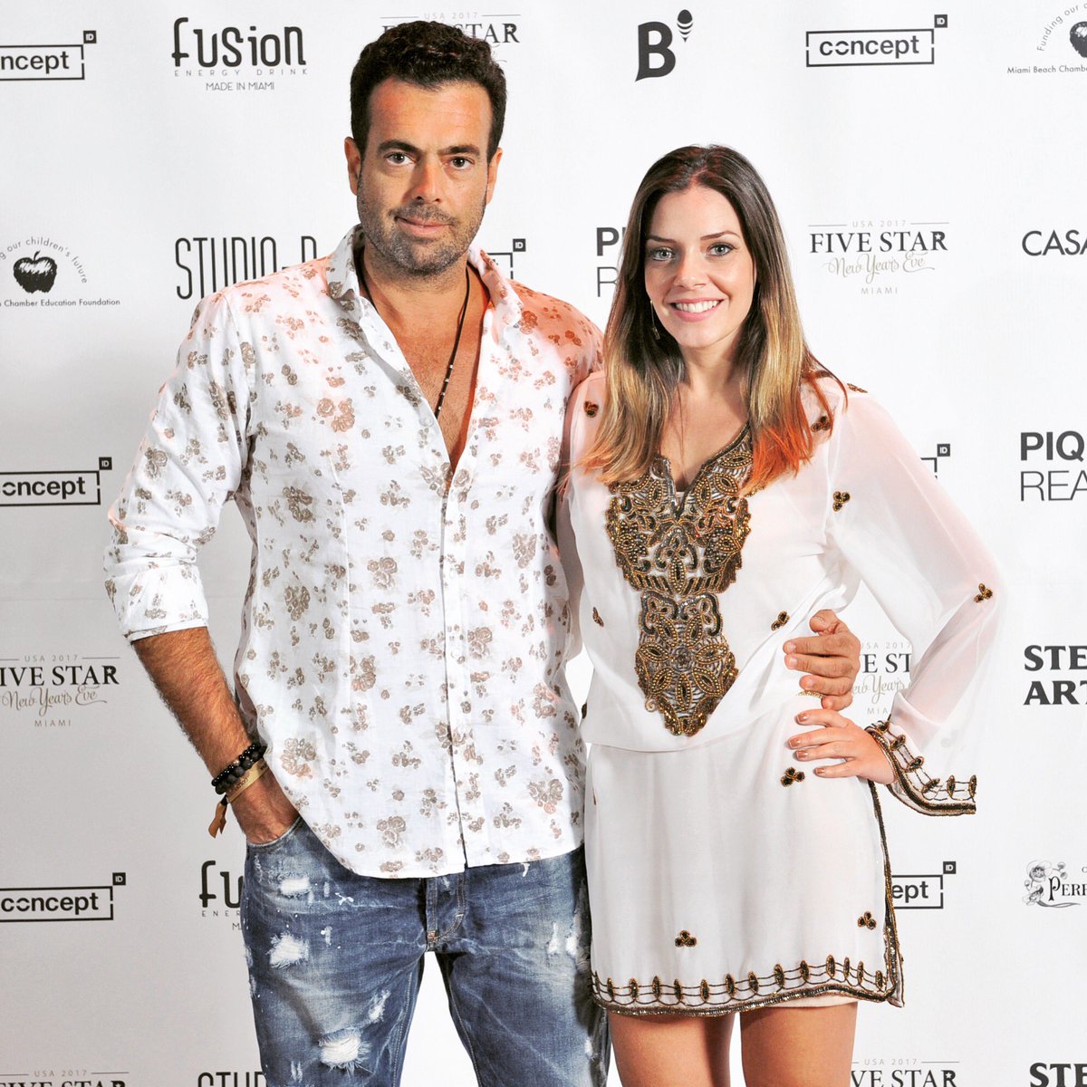 FiveStarNYE's tweet photo. #Miami #fivestar2017  #anonovo2017  #reveillon2017 #NewYearsEve #reveillon #anonovo https://t.co/4ae8Qh7D6P https://t.co/6y8z4SUZWs