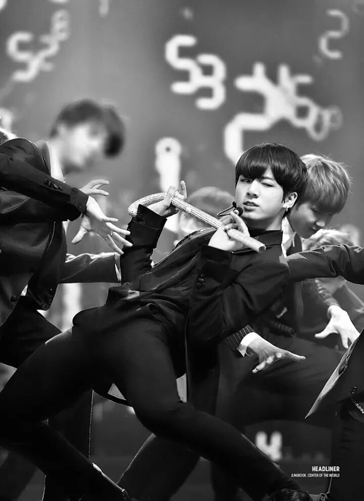 collagefankpop6's tweet photo. #teamBTS 8#+#+$/%% https://t.co/z6dDjEG9HI