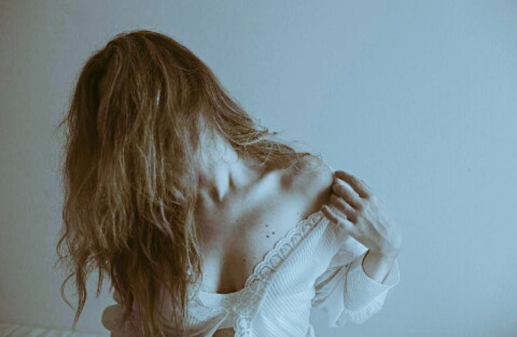 Momo Chan On Twitter Vintage Aesthetics Girls Tired Skinny