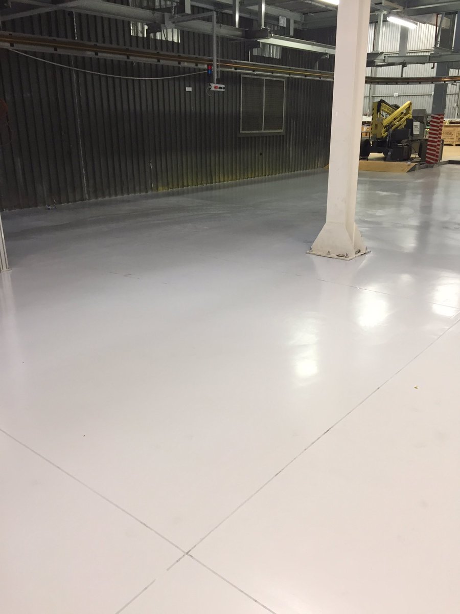 Gerhardtecfin's tweet photo. #polyscreed #polyurethaneflooring #bigproject @technicalfinish https://t.co/bCJdFGOu9x