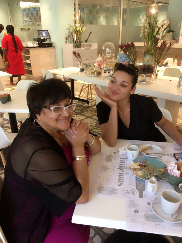Treating mom to lunch at <a href="/YumciousCafe/">Yumcious</a> 😋<a href="/JennyMorrisChef/">Jenny Morris®</a> <a href="/kimengelbrecht/">🧚‍♀️Kim E</a> #fb