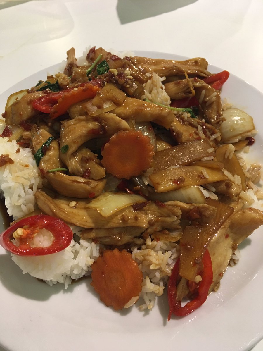 TableforTim's tweet photo. Lovely takeaway Pad Gra Pow from @My__Thai . Great it is so close to my office! #Thai #chickenbasil https://t.co/ztY5tp4AyW